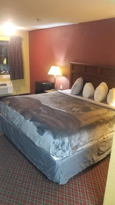 Hotel 2 Queens Beds Hotel Room 127 Stillwater Εξωτερικό φωτογραφία