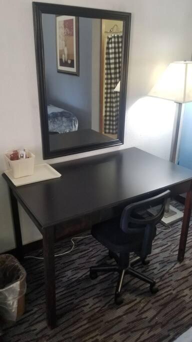 Hotel 2 Queens Beds Hotel Room 127 Stillwater Εξωτερικό φωτογραφία